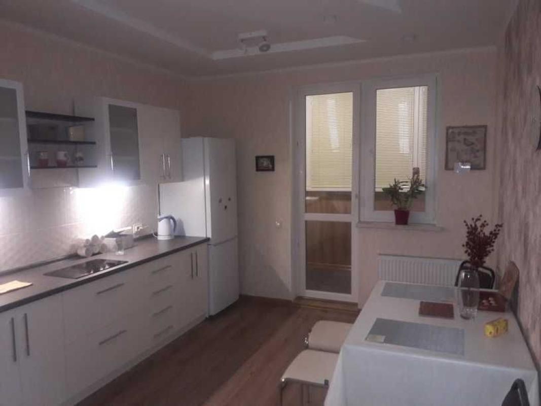 Long term rent 1 bedroom-(s) apartment Demiivska Street 14