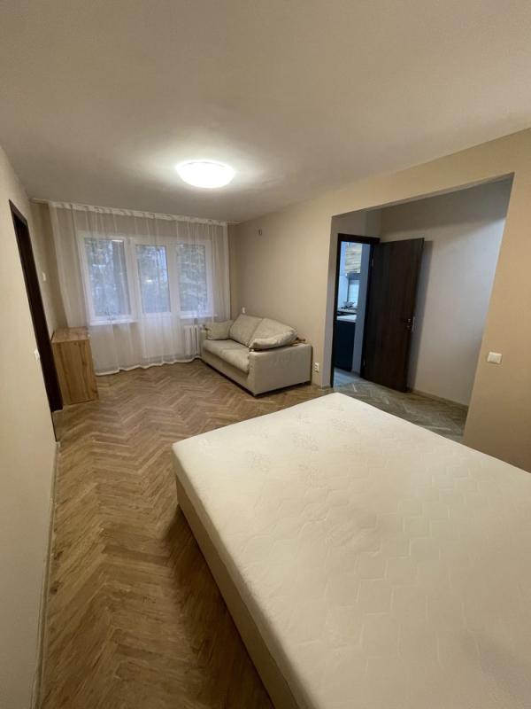 Long term rent 2 bedroom-(s) apartment Akademika Tupolieva Street 7