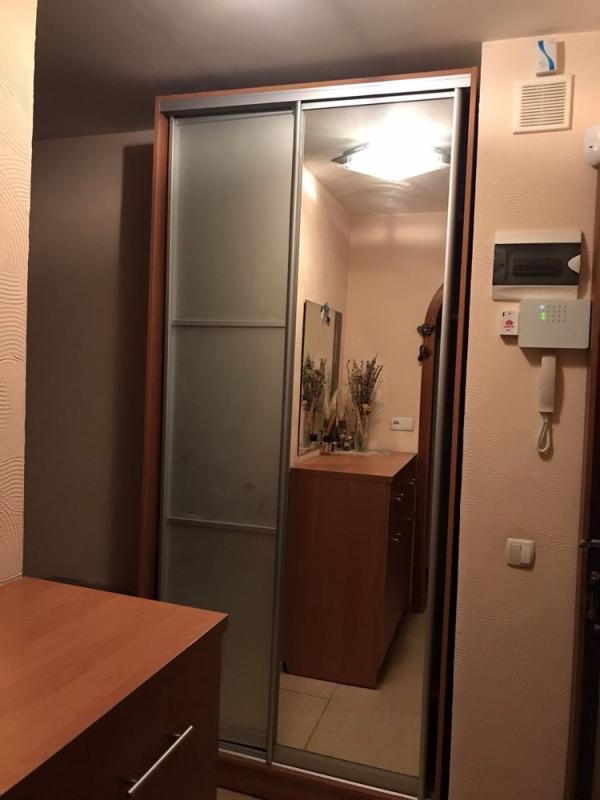 Sale 3 bedroom-(s) apartment 63 sq. m., Kholodnohirska street 6