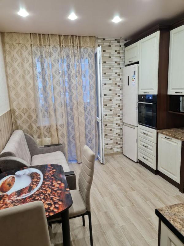 Продаж 1 кімнатної квартири 46 кв. м, Єлизаветинська вул.