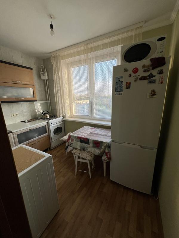 Long term rent 2 bedroom-(s) apartment Hvardiytsiv-Shyronintsiv Street 26