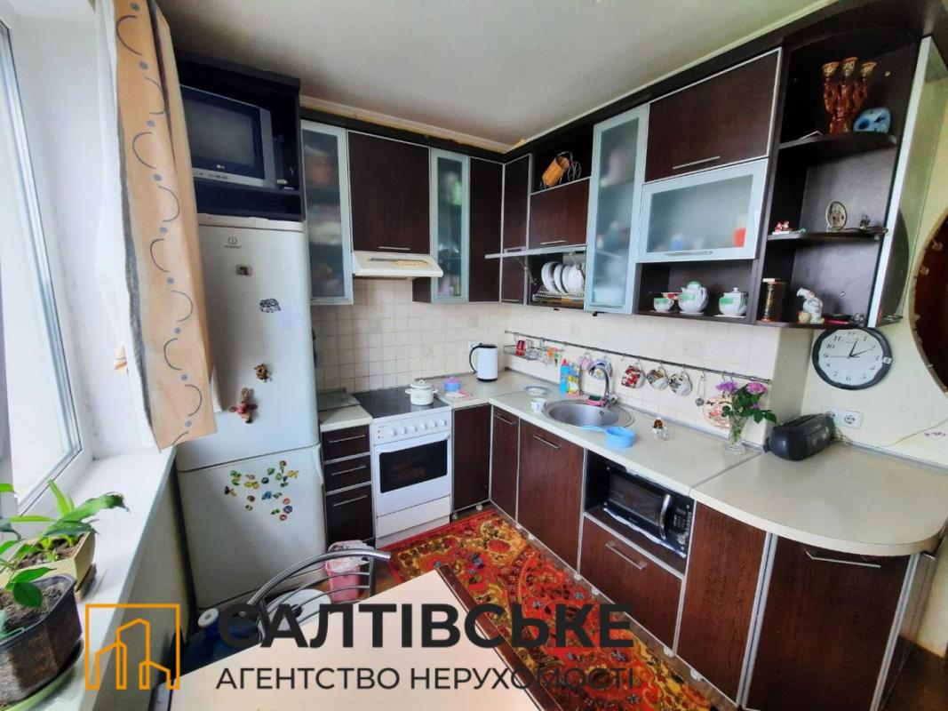 Продажа 2 комнатной квартиры 52 кв. м, Амосова ул. 56