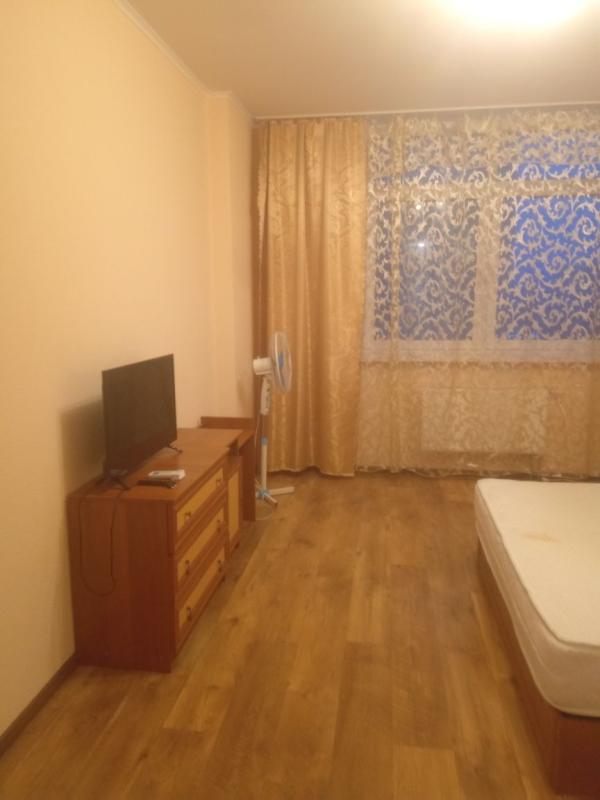 Long term rent 1 bedroom-(s) apartment Voskresenska Street 16В