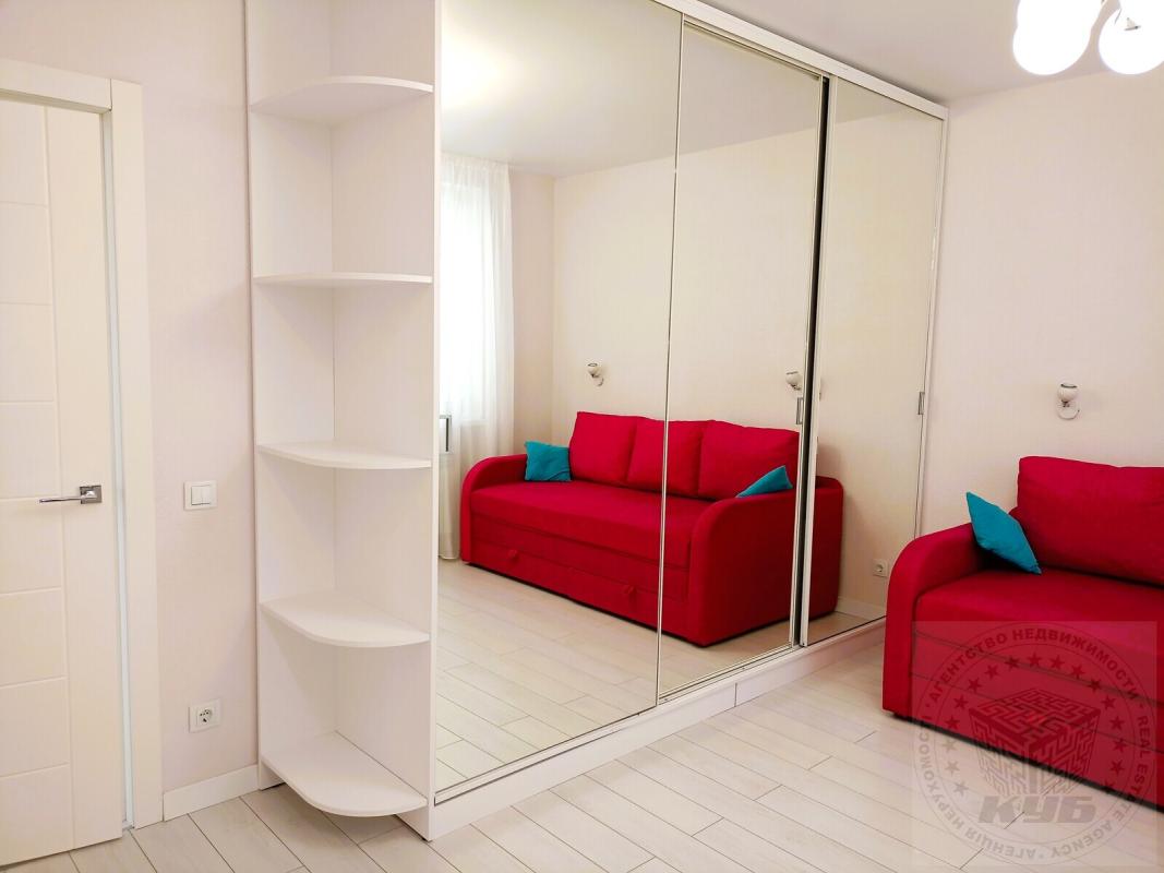Sale 2 bedroom-(s) apartment 82 sq. m., Koltsova Boulevard 14д
