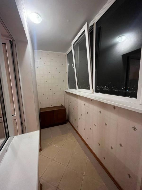 Long term rent 1 bedroom-(s) apartment Mykoly Bazhana Avenue 1м