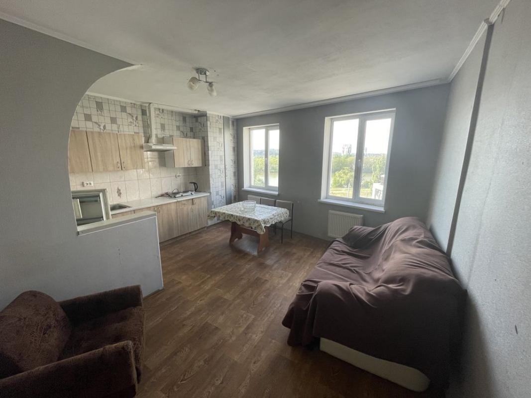 Long term rent 3 bedroom-(s) apartment Akademika Barabashova Street 36а