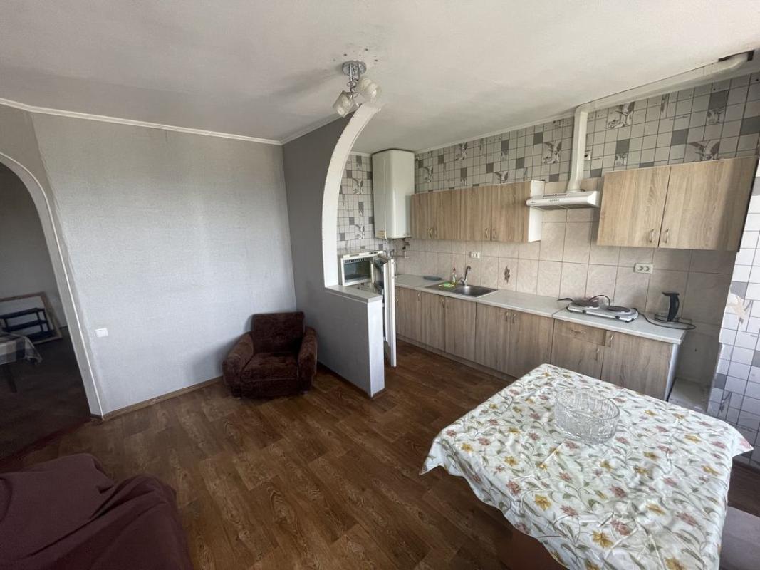 Long term rent 3 bedroom-(s) apartment Akademika Barabashova Street 36а