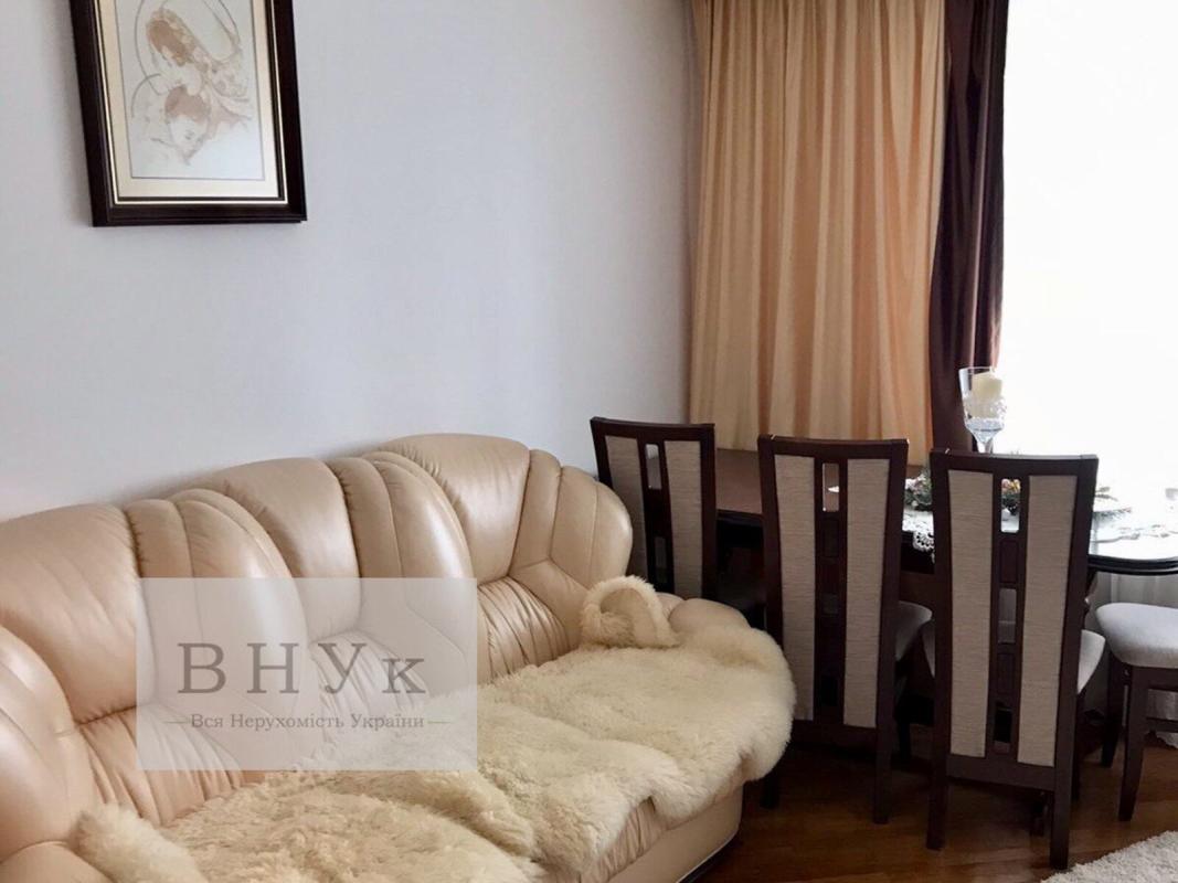 Sale 4 bedroom-(s) apartment 90 sq. m., Lesi Ukrainky Street 6