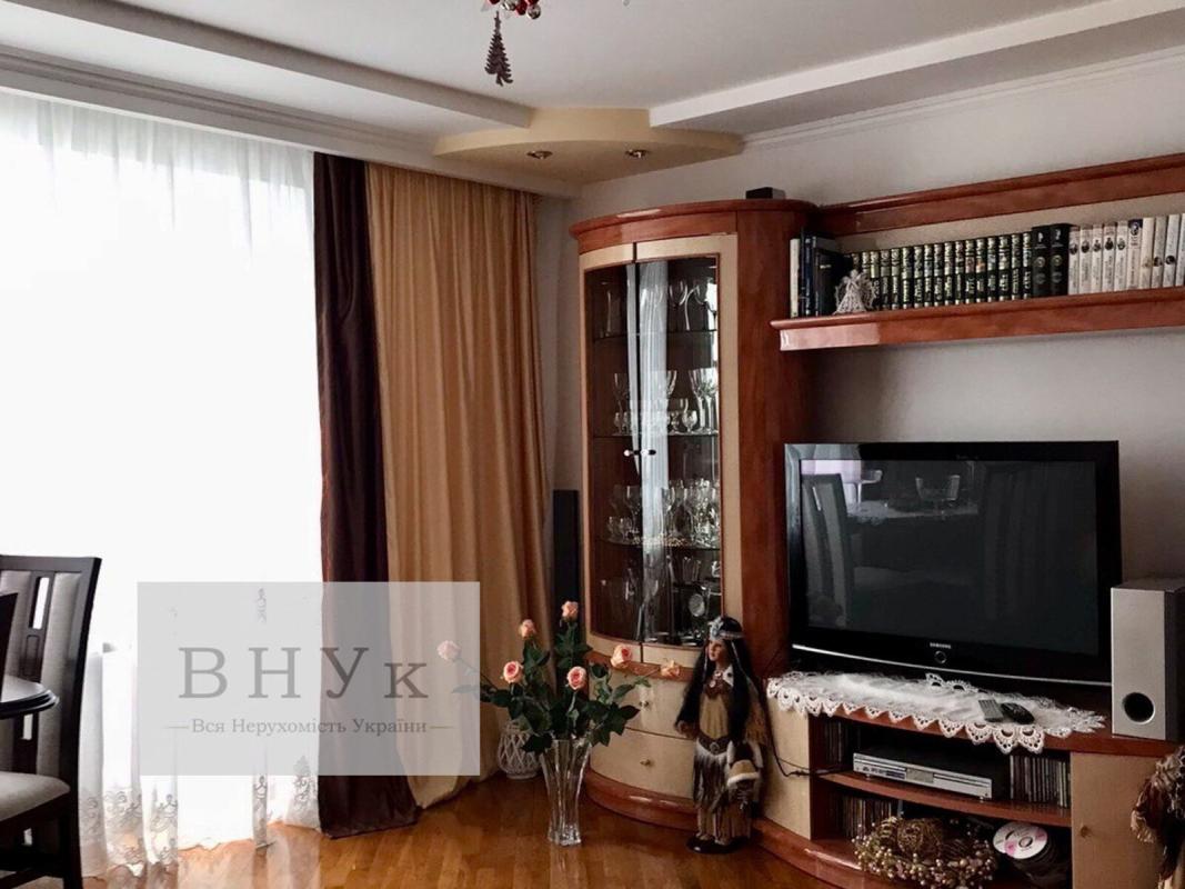 Sale 4 bedroom-(s) apartment 90 sq. m., Lesi Ukrainky Street 6