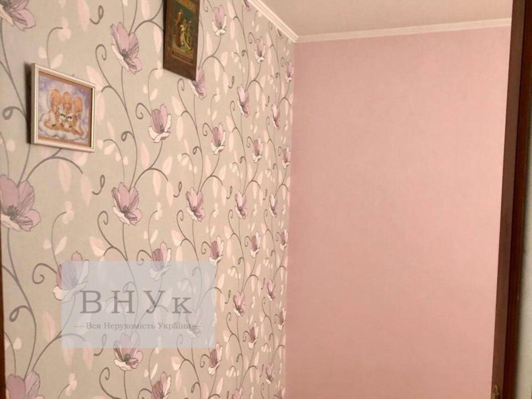 Sale 4 bedroom-(s) apartment 90 sq. m., Lesi Ukrainky Street 6