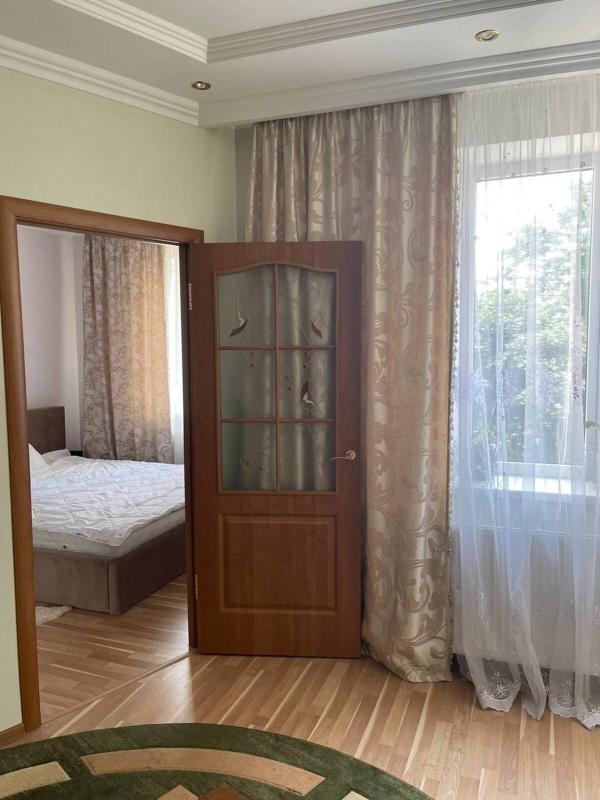 Продажа 2 комнатной квартиры 54 кв. м, Бродовская ул. 8