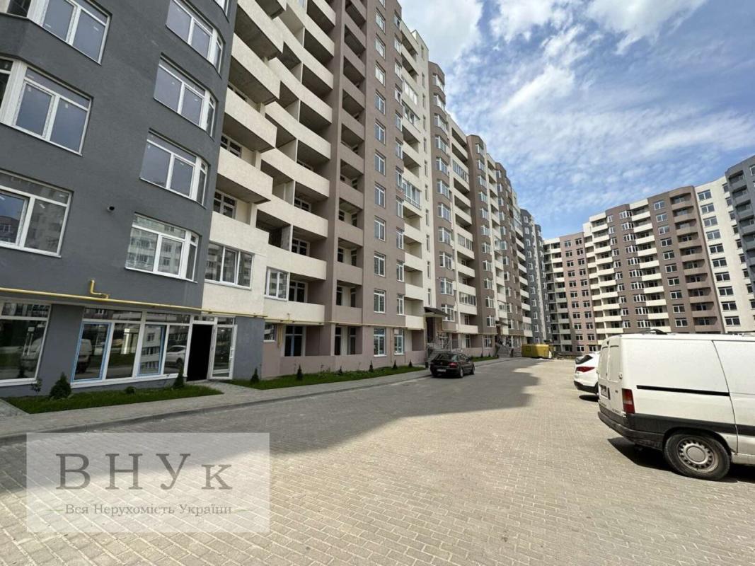 Продаж 1 кімнатної квартири 56 кв. м, Київська вул.