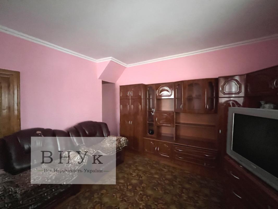 Продаж 3 кімнатної квартири 75 кв. м, Вагилевича вул. (Пархоменка) 9