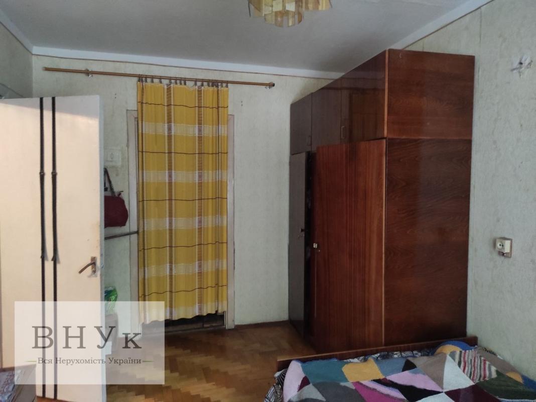 Продаж 5 кімнатної квартири 115 кв. м, Київська вул. 2