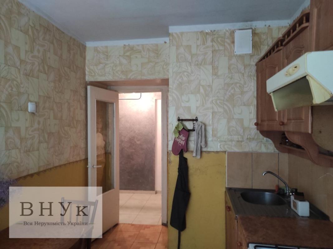 Продажа 5 комнатной квартиры 115 кв. м, Киевская ул. 2
