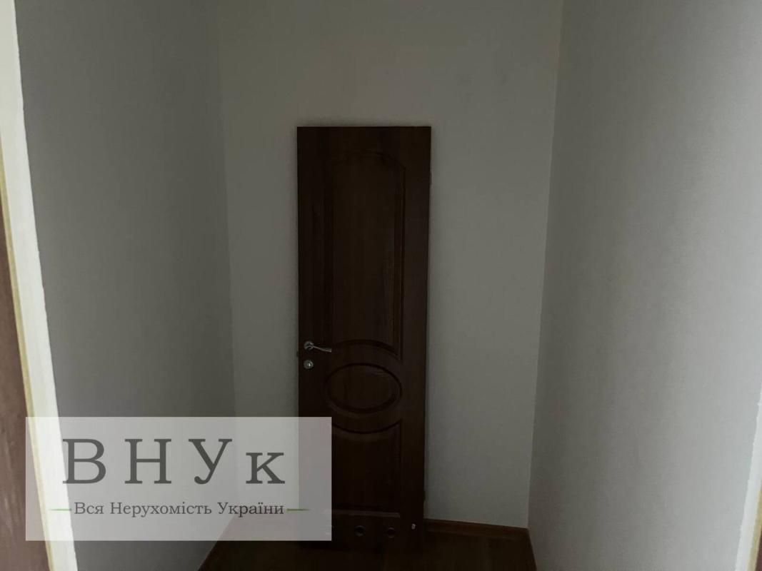 Продаж 1 кімнатної квартири 41 кв. м, Смакули вул.