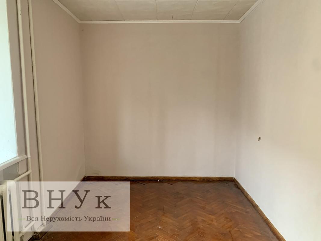 Sale 3 bedroom-(s) apartment 53 sq. m., Torhovytsia Street (Zhyvova Street) 14