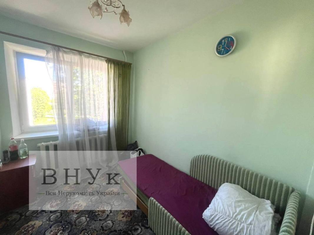 Sale 3 bedroom-(s) apartment 49 sq. m., Lesi Ukrainky Street 15
