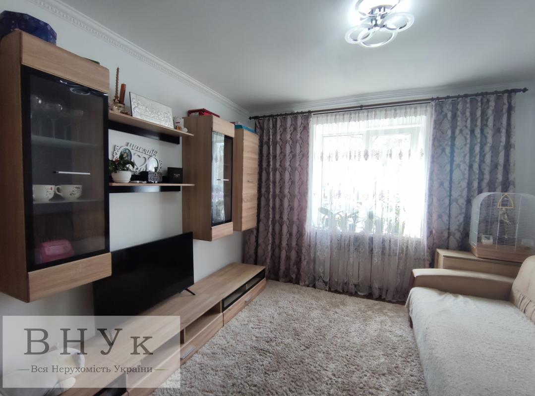 Sale 2 bedroom-(s) apartment 41 sq. m., Brodivska Street 13