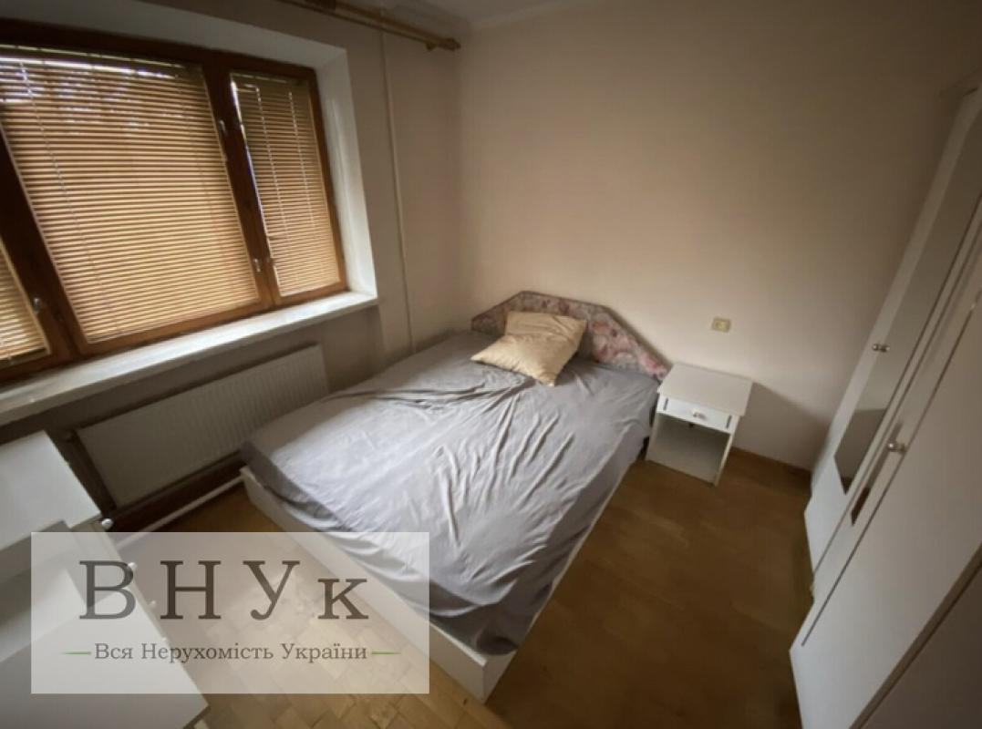 Продаж 2 кімнатної квартири 46 кв. м, Лозовецька вул.