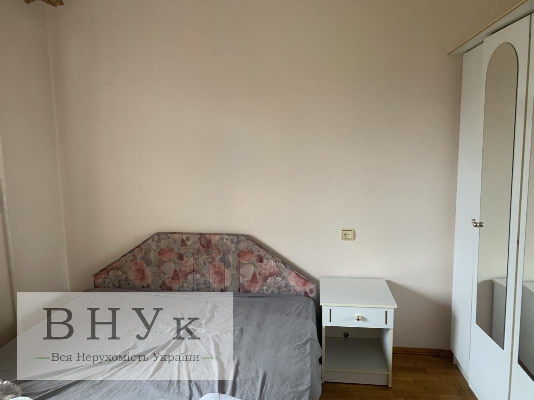 Продаж 2 кімнатної квартири 46 кв. м, Лозовецька вул.