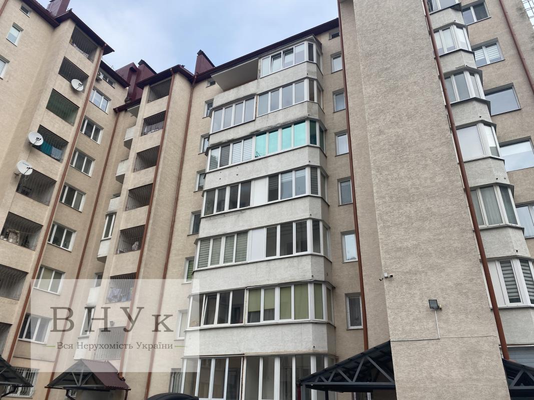 Продаж 3 кімнатної квартири 72 кв. м, Лучаківського вул. (Надзбручанська) 3