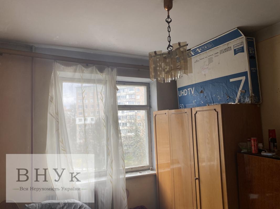Продаж 3 кімнатної квартири 64 кв. м, Київська вул. 11