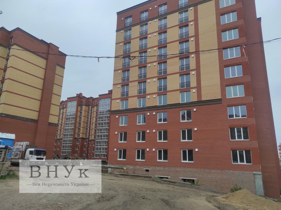 Продаж 1 кімнатної квартири 44 кв. м, Тролейбусна вул. 13