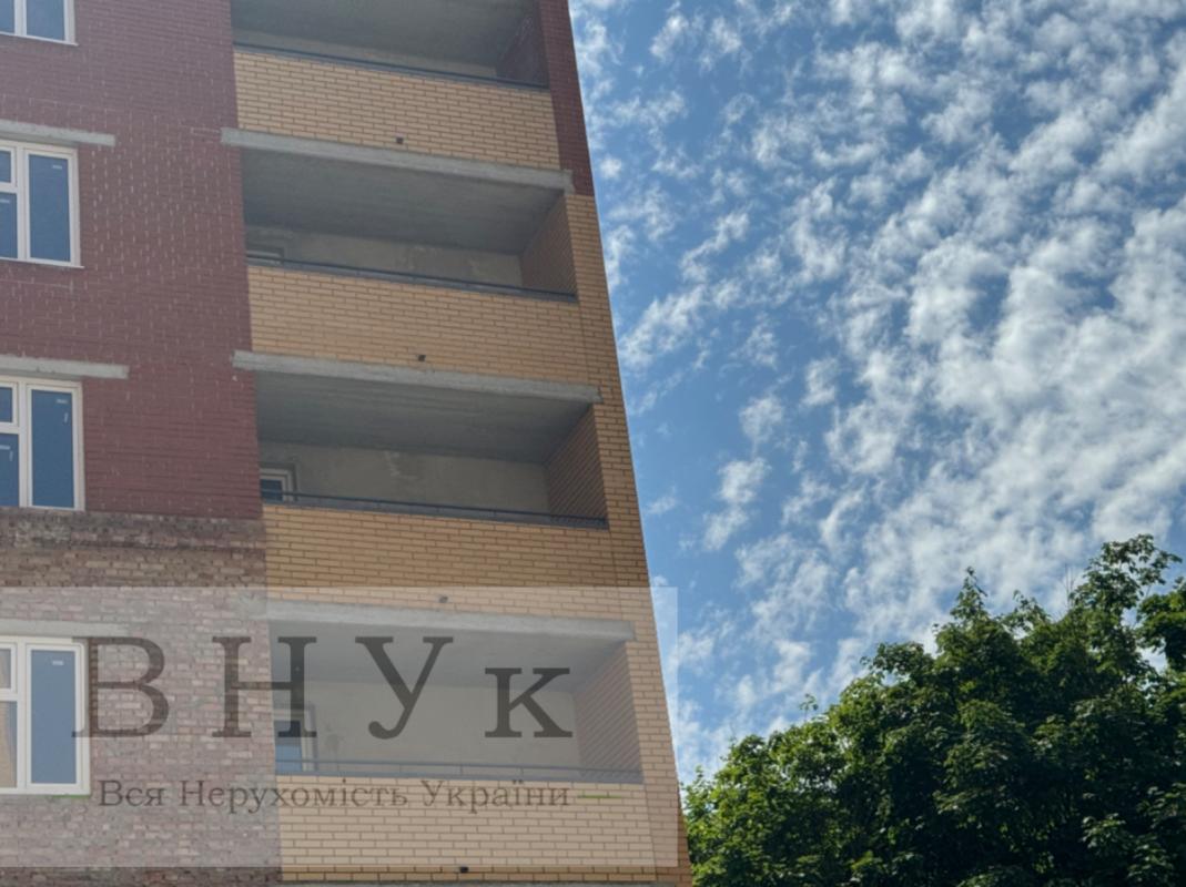 Продаж 1 кімнатної квартири 44 кв. м, Тролейбусна вул. 12