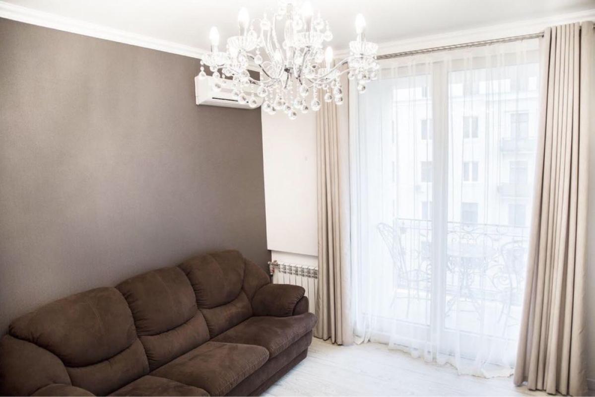 Sale 2 bedroom-(s) apartment 56 sq. m., Blahovishchenska Street (Karla Marksa Street) 38