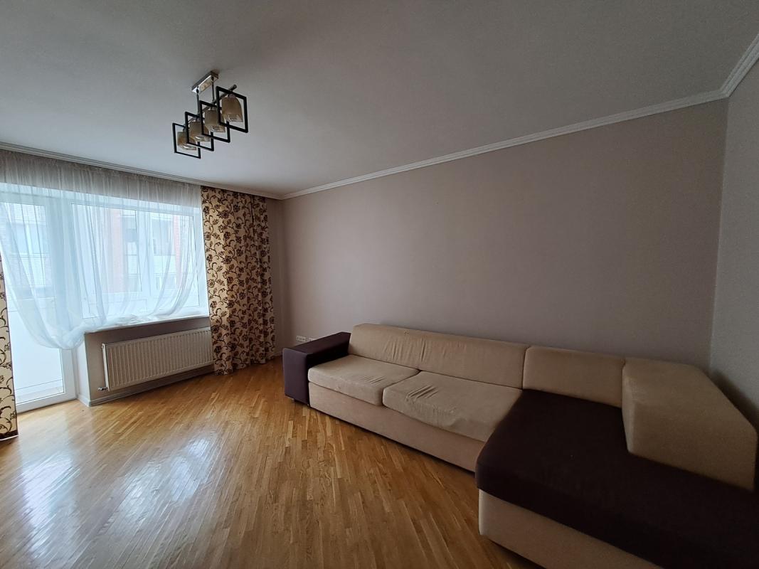 Sale 3 bedroom-(s) apartment 75 sq. m., Karpenka Street 42