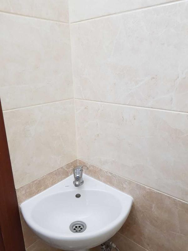 Long term rent 3 bedroom-(s) apartment Yasynuvatskyi Lane 11