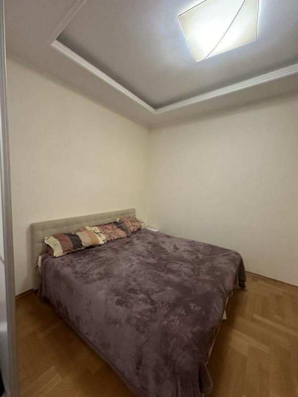Long term rent 1 bedroom-(s) apartment Volodymyra Ivasiuka Avenue (Heroiv Stalinhrada Avenue) 10А