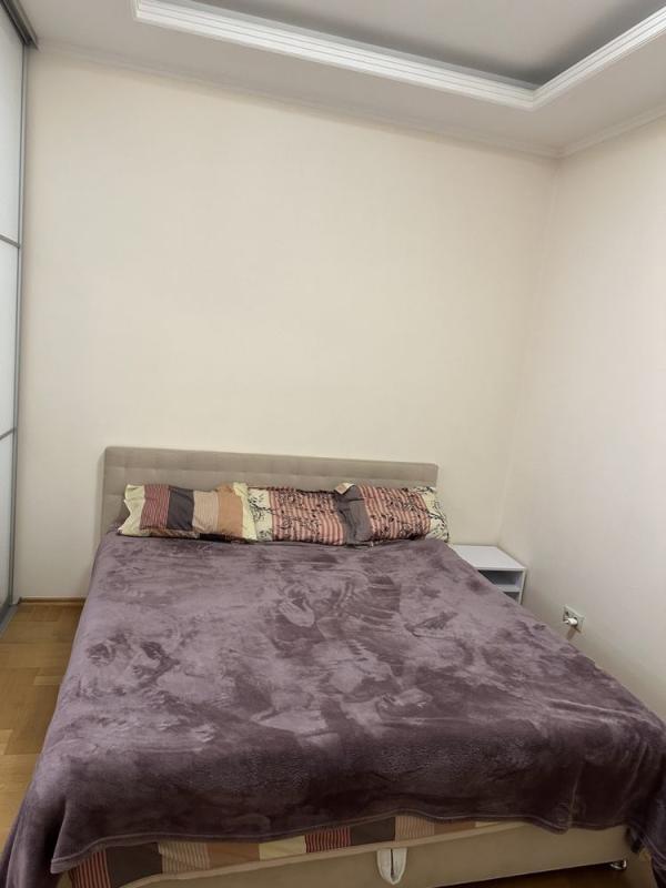 Long term rent 1 bedroom-(s) apartment Volodymyra Ivasiuka Avenue (Heroiv Stalinhrada Avenue) 10А