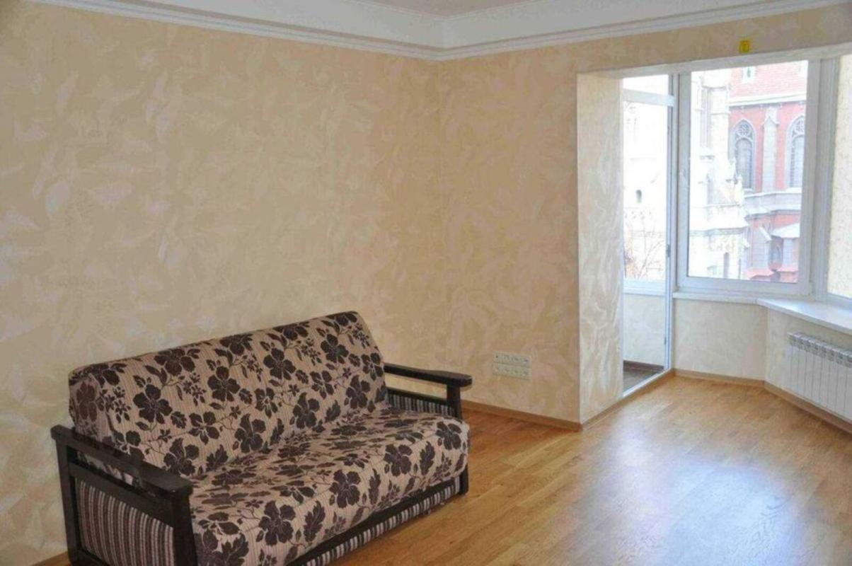 Sale 2 bedroom-(s) apartment 45 sq. m., Velyka Vasylkivska Street (Chervonoarmiiska Street;Krasnoarmeyskaya Street) 102