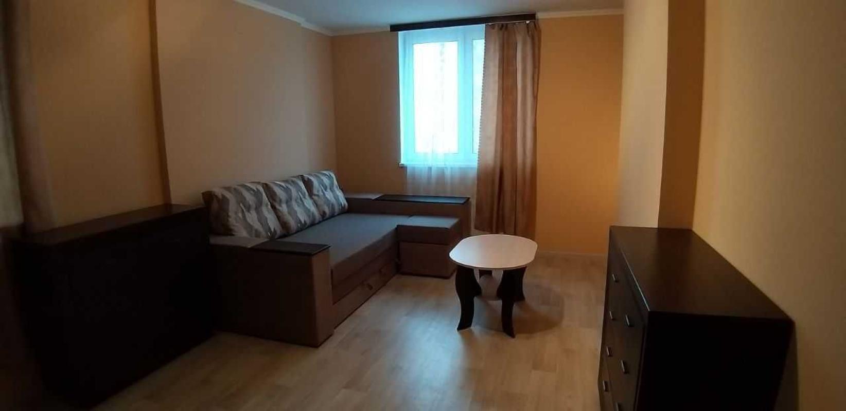 Long term rent 2 bedroom-(s) apartment Solomii Krushelnytskoi Street 15