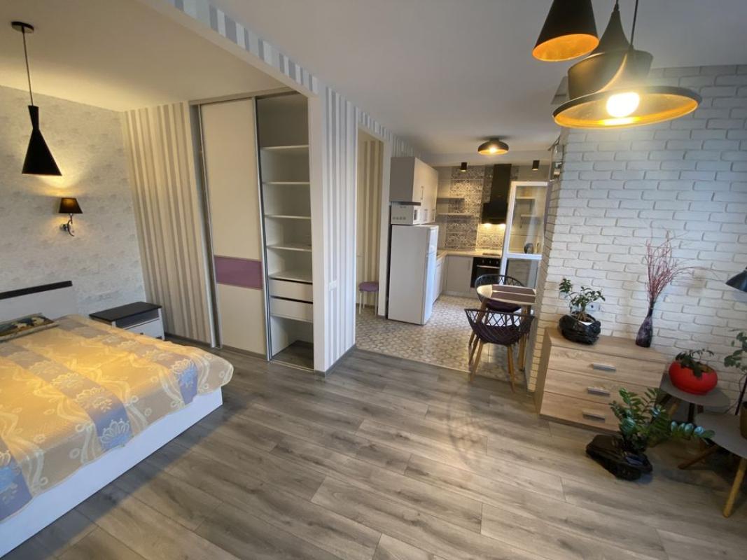 Long term rent 1 bedroom-(s) apartment Nyvska Street (Nevska Street)