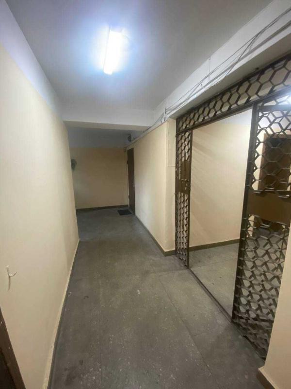 Long term rent 3 bedroom-(s) apartment Antonovycha Street (Horkoho Street) 90-92