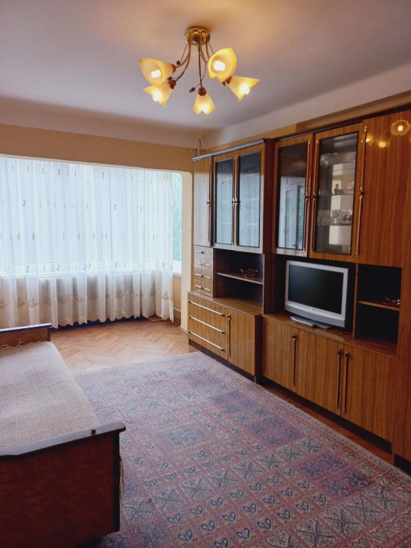 Long term rent 2 bedroom-(s) apartment Akademika Schuseva Street 36