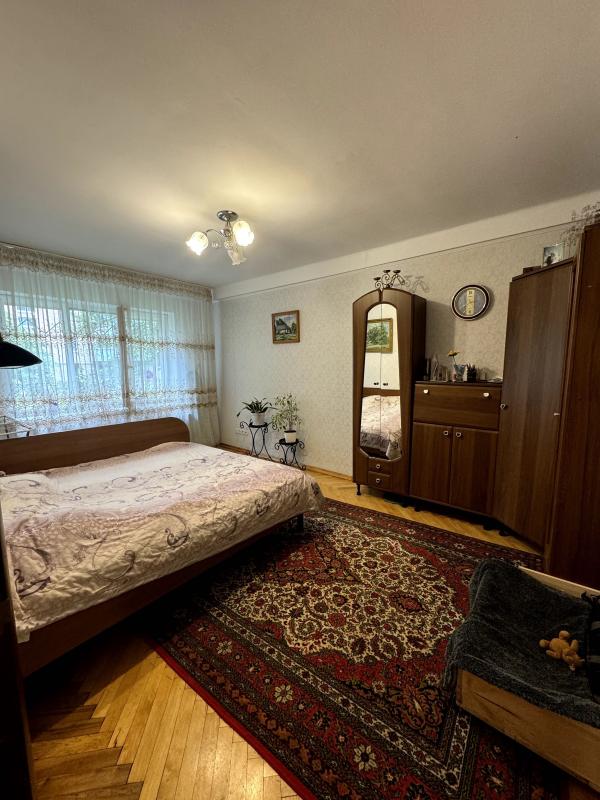 Продажа 2 комнатной квартиры 45 кв. м, Елены Телиги ул. 17