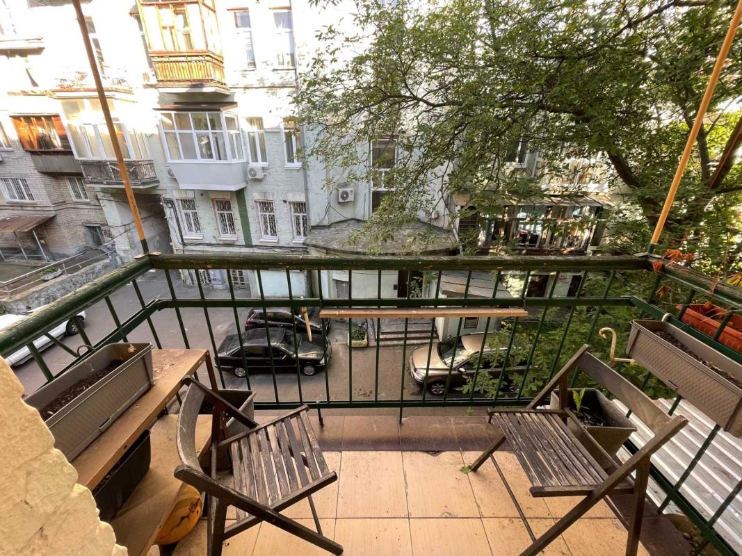 Sale 1 bedroom-(s) apartment 36 sq. m., Bulvarno-Kudriavska Street (Vorovskoho Street) 8
