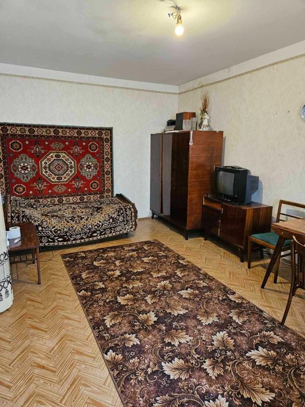 Продаж 1 кімнатної квартири 52 кв. м, Княжий Затон вул. 4а