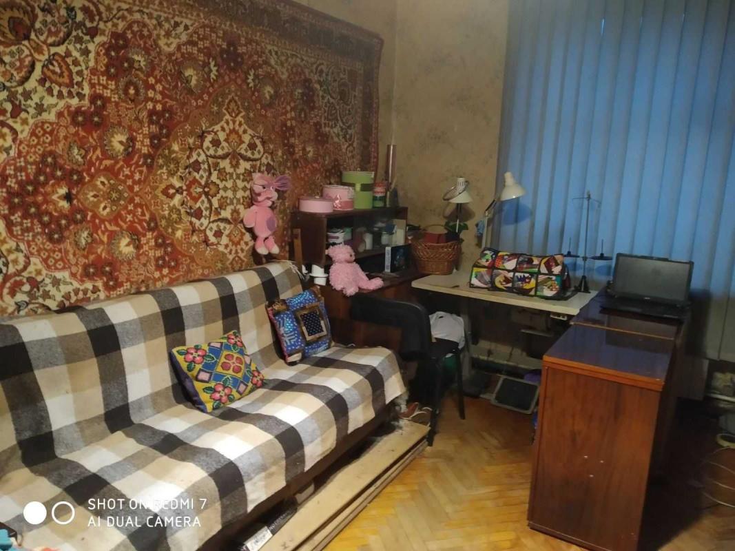 Sale 3 bedroom-(s) apartment 76 sq. m., Kharkivska Embarkment 7/9