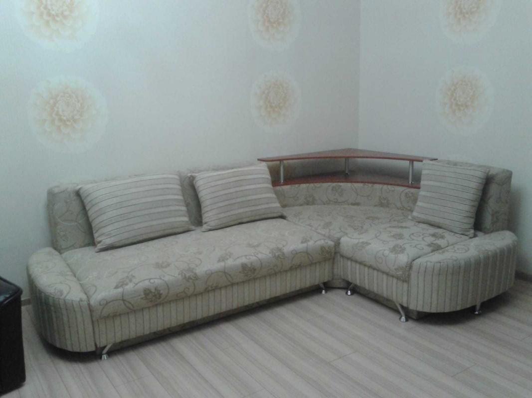 Продаж 3 кімнатної квартири 64 кв. м, Маршала Бажанова вул. 1