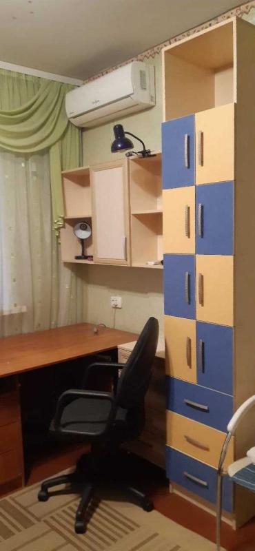 Long term rent 2 bedroom-(s) apartment Hvardiytsiv-Shyronintsiv Street 28