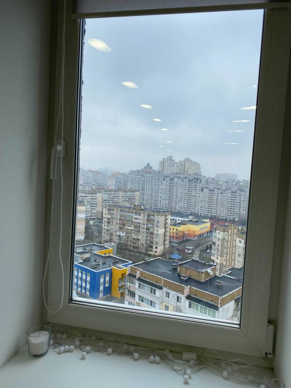 Продаж 1 кімнатної квартири 25 кв. м, Срібнокільська вул. 20