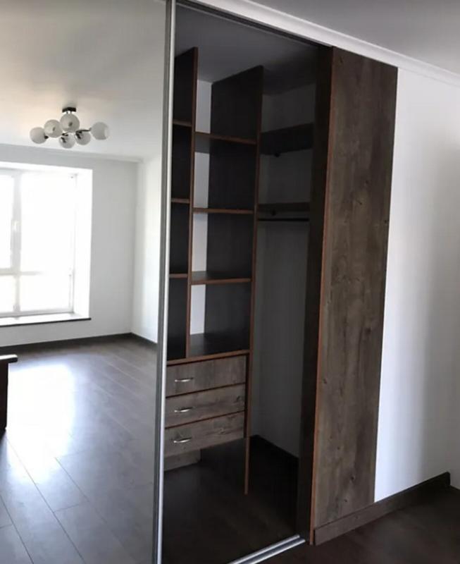 Продаж 1 кімнатної квартири 38 кв. м, Микулинецька вул.