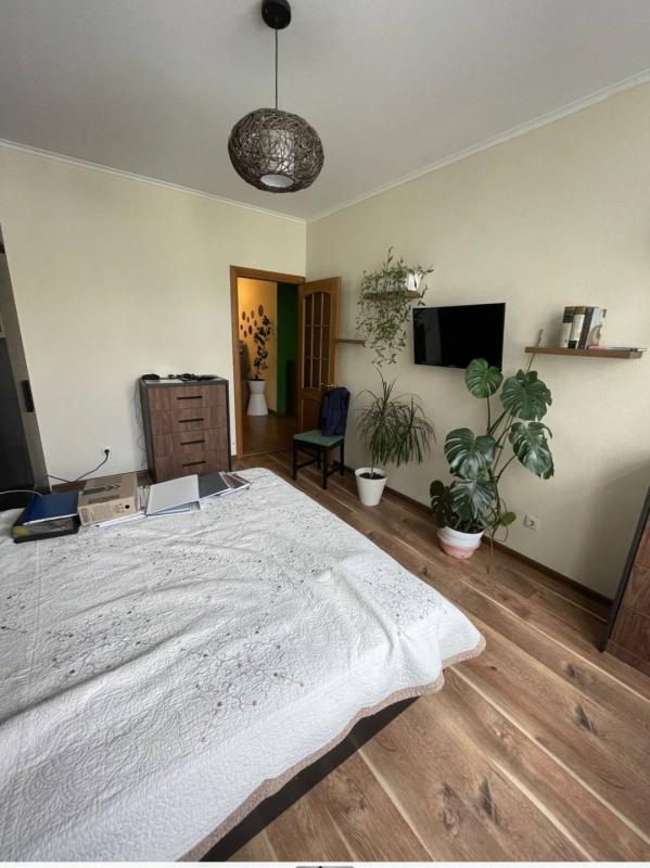 Sale 2 bedroom-(s) apartment 65 sq. m., Voskresenska Street 12А