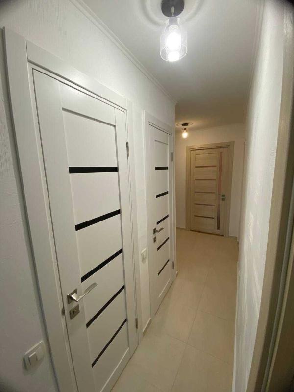 Sale 3 bedroom-(s) apartment 60 sq. m., Pavla Tychyny Avenue 3