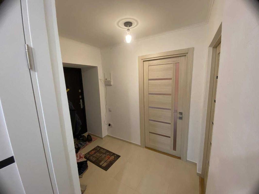 Sale 3 bedroom-(s) apartment 60 sq. m., Pavla Tychyny Avenue 3
